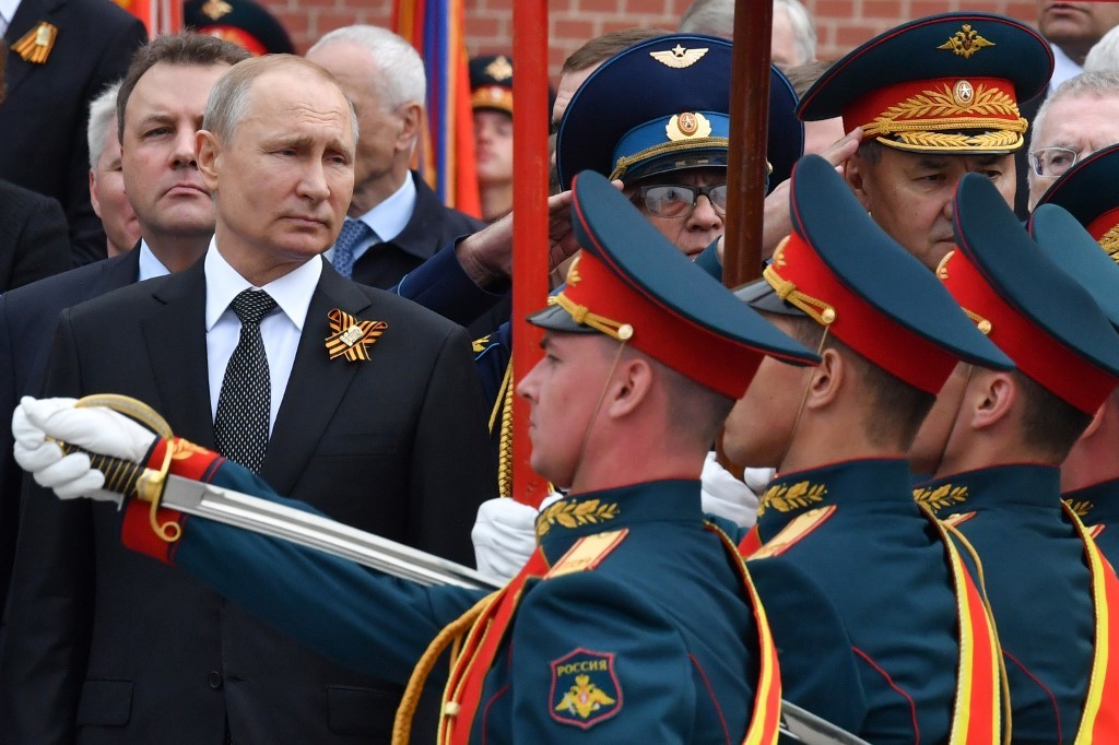 Russia Fighting a Righteous War, Says Putin at Victory Day Parade