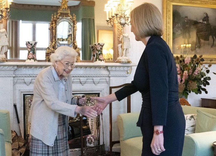 Elizabeth II's hand was quite pale as she met Liz Truss on Tuesday