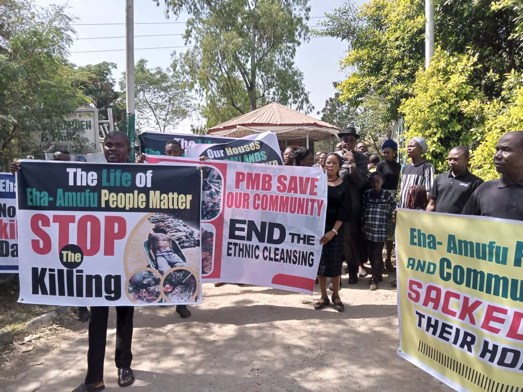 Enugu Indigenes Protest in Abuja, Ask Buhari to Save Them From Killer Herdsmen
