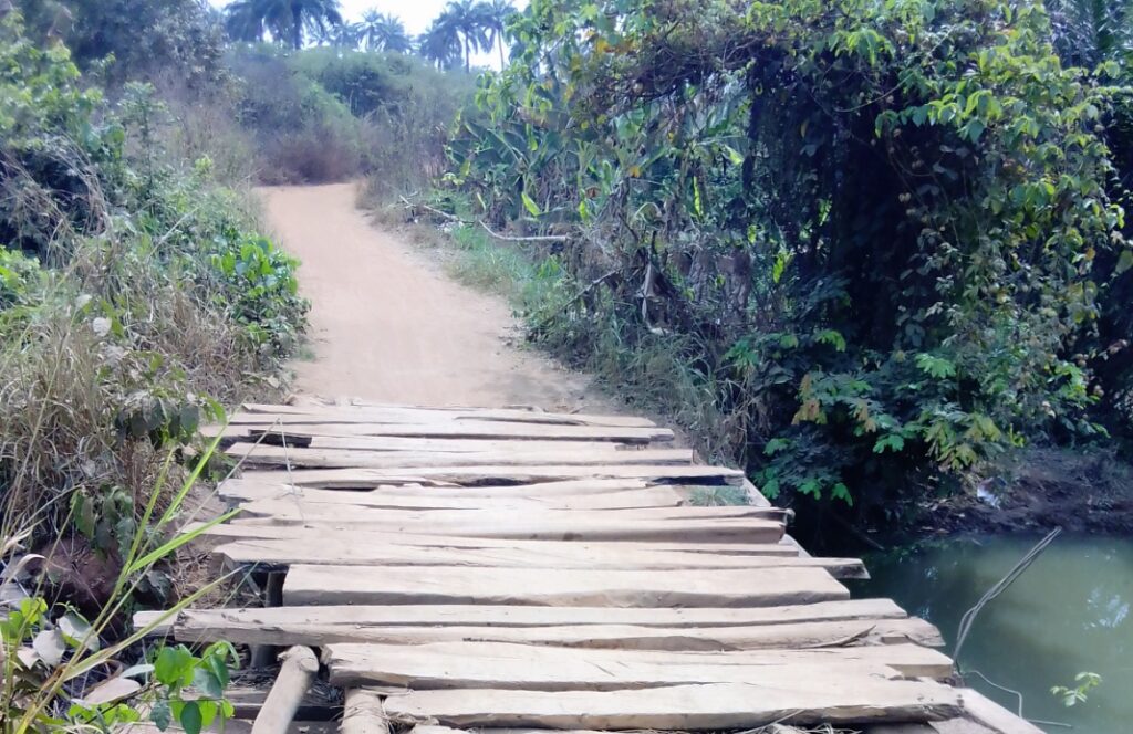 Bridge leading to Ilu Aje community
