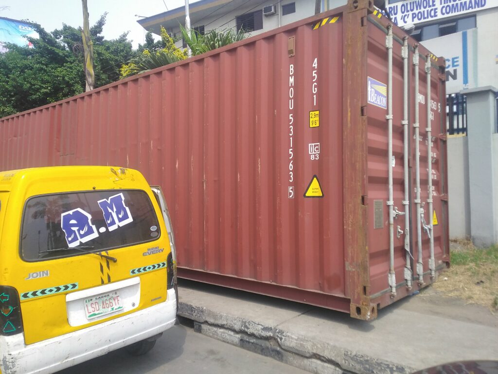 The container that crushed nine to death on Sunday at Ojuelegba