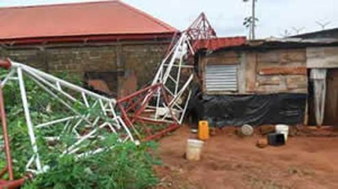 The collapsed mast that killed the baby's father in Delta.