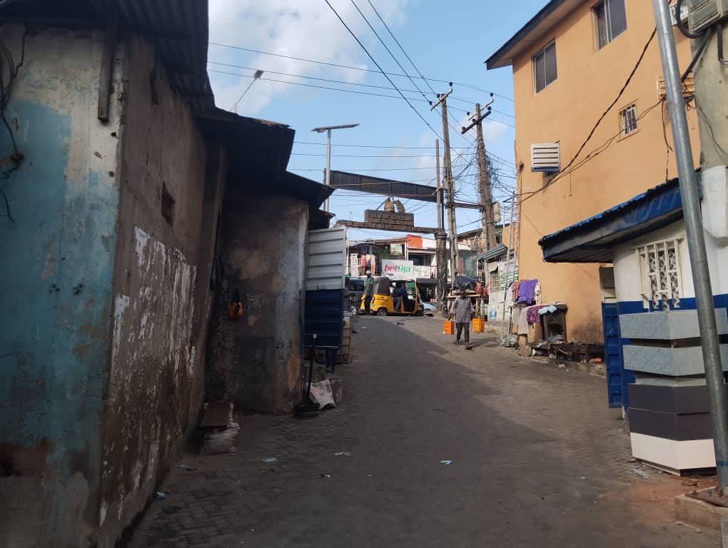 Baale Street leading to Oregun road where Odejimi parked and began shooting.