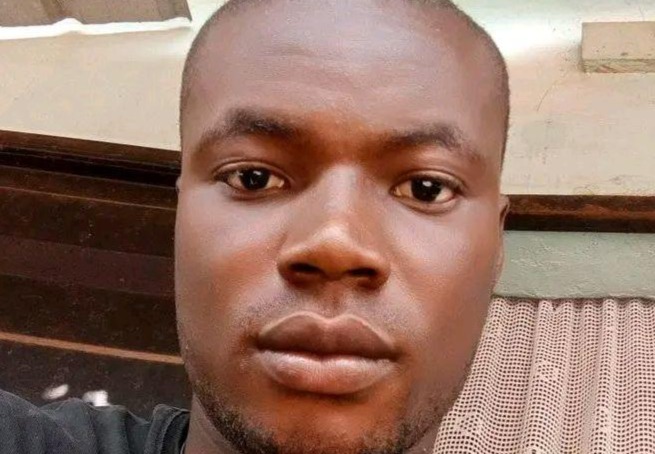 Facebook Trader Christian Moses Akam Says He'll Call 'Brother in EFCC' After Taking Customer's N24,000 Without Delivering Gadget
